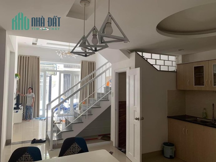 Cho thuê nhà Mới Đẹp 3 tầng Kiệt Núi Thành  - Hoà Cường Nam - Hải Châu. Gần 30/4,  khu vui chơi