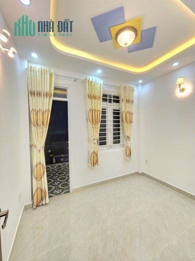 Bán Nhà Hoàng Hoa Thám P5 Bình Thạnh, ở ngay, 4 tầng, chỉ 3 tỷ9