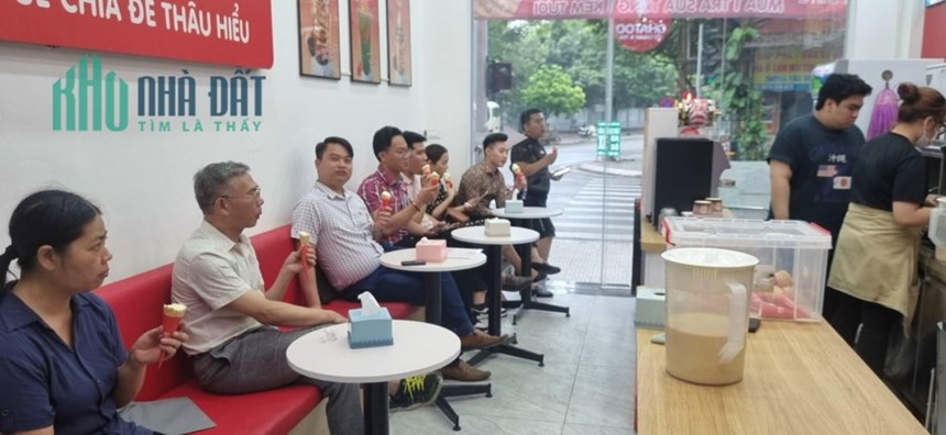 Do không có thời gian quản lý nhượng quán trà sữa, kem Chattoo Hà Đông