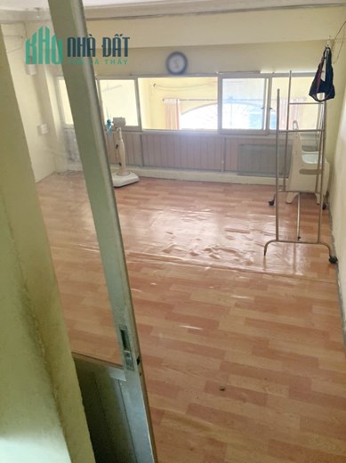 Nhà thuê Trệt, lầu  hẻm 300 Nguyễn Văn Linh P.Bình thuận Q7