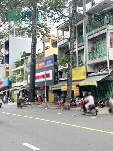 Cho thuê nhà (11x16m) mặt tiền đường Nguyễn Chí Thanh P12Q5