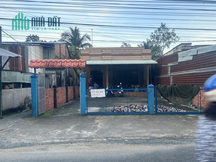 CHÍNH CHỦ CẦN BÁN NHANH Căn Nhà Mặt Tiền Vị Trí Đẹp Tại Vị Thuỷ, Hậu Giang