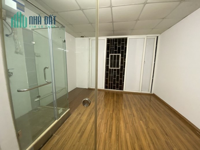 Hào Nam, Đống Đa, nhà Tập thể 50m,T4,mt 3,6m, giá chì 1,55 tỷ
