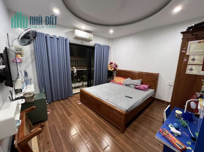 Bán nhà Tứ Hiệp, Thanh Trì, 68m, 5 tầng, đẹp long lanh.