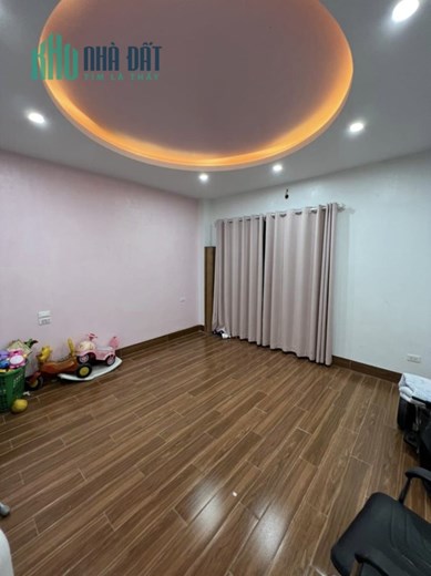 Bán nhà Tứ Hiệp, Thanh Trì, 68m, 5 tầng, đẹp long lanh.