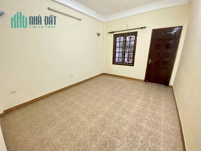 NHÀ MẶT PHỐ NGUYỄN VĂN HUYÊN CẦU GIẤY - VỈA HÈ RỘNG - KINH DOANH ĐỈNH - 61M2 GIÁ CHỈ 16 TỶ.