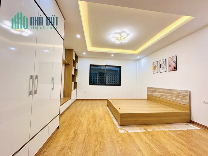 NHÀ LÔ GÓC MỚI KOONG GẦN PHỐ FULL NỘI THẤT 36M2 5 TẦNG MẶT TIỀN 5M GIÁP BÁT
