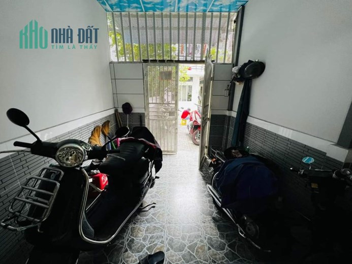 NHÀ BÁN GIÁ RẺ BẤT NGỜ -ĐƯỜNG SỐ 6 GV.