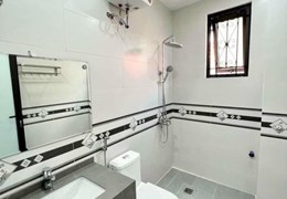 TIẾP TỤC LÀ 1 SIÊU PHẨM MỚI VỀ NÓNG GIÃY NẢY TAY
BỒ ĐỀ: 48.3MV MẶT GẦN 5M GIÁ CHỈ 4.5 TỎI