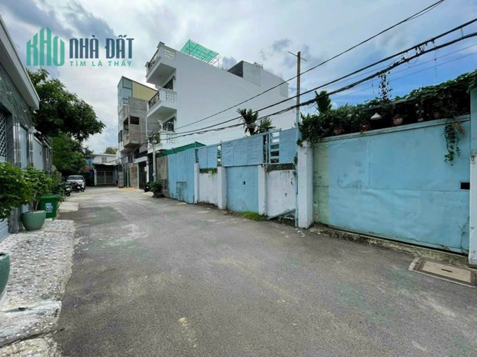 Bán lô đất 1.095 m² Thổ cư. Mặt Tiền Đường Đình Phong Phú. Quận 9 cũ