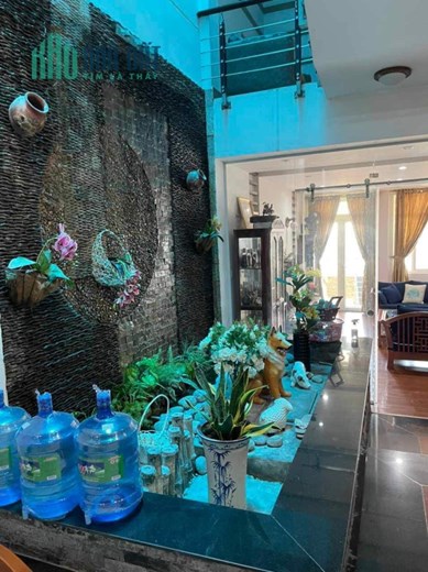 BÁN NHÀ NGAY KHU SÂN BAY- P4. TÂN BÌNH- 90M2 -CÓ HẦM ĐỂ Ô TÔ- 5 TẦNG- FULL NỘI THẤT SỊN- GIÁ CHỈ