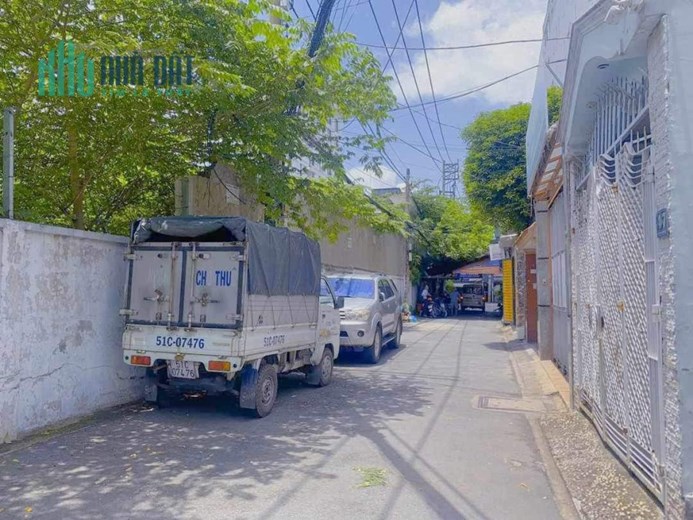 BÁN NHÀ NGAY KHU SÂN BAY- P4. TÂN BÌNH- 90M2 -CÓ HẦM ĐỂ Ô TÔ- 5 TẦNG- FULL NỘI THẤT SỊN- GIÁ CHỈ