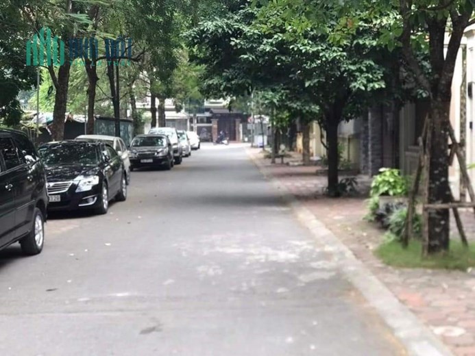 dịch vọng cầu giấy siêu biệt thự KĐTM vỉ hè đương lớn > 60 tỷ 196m 3t.
