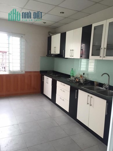 MẶT NGÕ !! Cho thuê nhà Ngọc Hà 40mx4T 4pn 1 bếp 5 điều hòa ở gd và KD gần chợ Ngọc Hà Sơn Tây