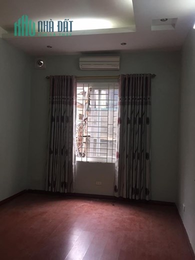 MẶT NGÕ !! Cho thuê nhà Ngọc Hà 40mx4T 4pn 1 bếp 5 điều hòa ở gd và KD gần chợ Ngọc Hà Sơn Tây