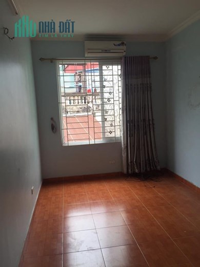 MẶT NGÕ !! Cho thuê nhà Ngọc Hà 40mx4T 4pn 1 bếp 5 điều hòa ở gd và KD gần chợ Ngọc Hà Sơn Tây