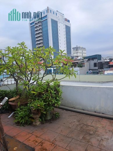 Mời thuê Nhà mặt phố An Trạch, quận Đống Đa. Diện tích 47M, 5 tầng MT 5m.