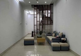 Chính Chủ Nhờ Tìm Người Thuê Tòa Nhà Hào Nam, Đống Đa