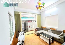 Nhà 2 tầng ngay Chợ Cồn, Đà Nẵng, Diện tích: 55m2, gần đường chính. Giá chỉ 2,x tỷ