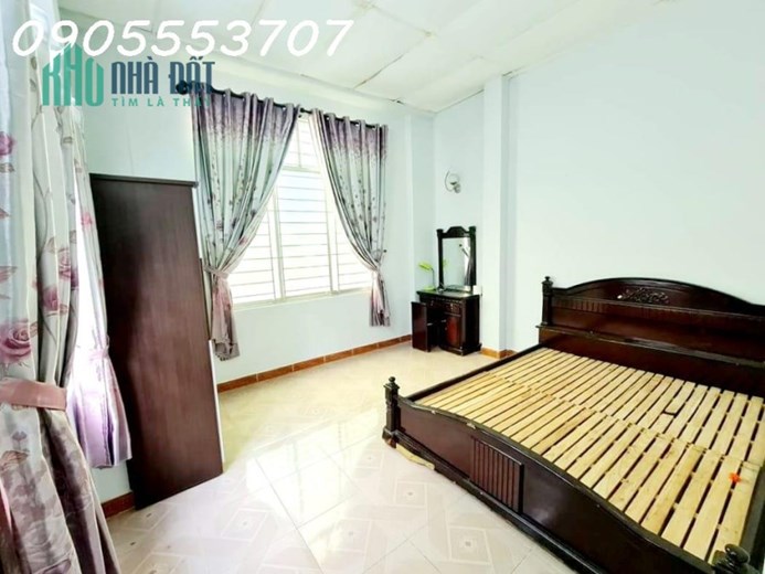 Nhà 2 tầng ngay Chợ Cồn, Đà Nẵng, Diện tích: 55m2, gần đường chính. Giá chỉ 2,x tỷ