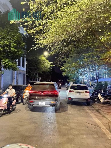 Bán Nhà Ngõ 355 Xuân Đỉnh 122m2, nhà C4, ngõ thông rộng, ô tô đỗ cửa vào nhà, diện tích roongjm mặt