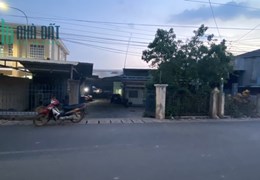 Cần Bán Gấp Nhà Mặt Tiền Chợ Xã Vĩnh Tân, DT 767 1000m2 13 tỉ