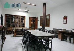 Bán Gấp Biệt Thự Mặt Tiềnn Đường Hai Bà Trưng, Phường Tân Định, Quận 1 Chỉ 125 Tỷ
