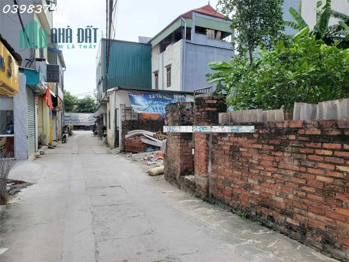 Hết đất còn ô dài 25m rộng 4,7m ngõ to xã Vân nội, đường 23B