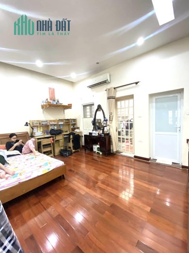 ĐẸP !! Bán nhà Nguyễn Ngọc Vũ 43mx5T 30m ra phố thoáng gần oto hơn 4 ty Cầu Giấy