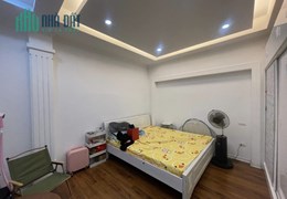Bán nhà ngõ 94 Hoàng Ngân Cầu Giấy 43m2 x 5T gần ô tô , 35m ra phố mới đẹp siêu thoáng 4.3 ty