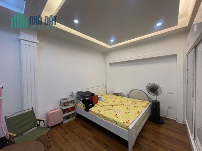 Bán nhà ngõ 94 Hoàng Ngân Cầu Giấy 43m2 x 5T gần ô tô , 35m ra phố mới đẹp siêu thoáng 4.3 ty