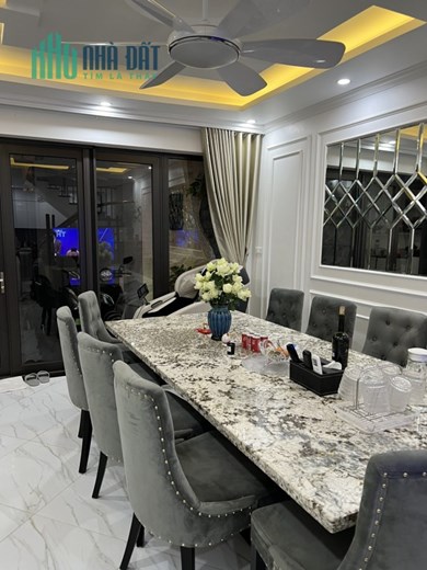 Bán gấp Nhà Phố Nhân Hòa 10m ra ô tô tránh 50m 5tầng MT 3,8m chỉ 6,3 tỷ LHCC.