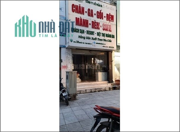 Cho thuê nhà mặt đường Nguyễn Trãi gần ngã tư Nguyễn Xiển, Thanh Xuân; 11tr/th; 0913283722