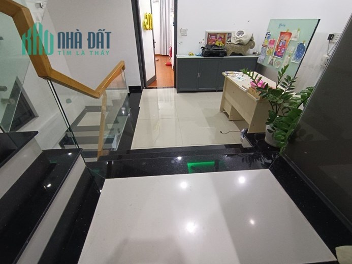 ►Mặt tiền Hoà Xuân 110m2 3 tầng mới, nhỉnh 3 tỷ
