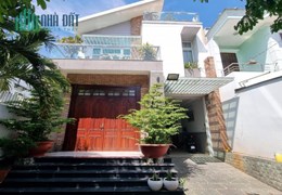 Bán Vila quốc lộ 1A P.Tân Thới Nhất Q.12, 3 tầng, đường 10m, giá giảm còn 15 tỷ