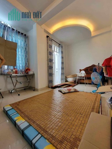 Bán GẤP nhà 4 tầng, 76m2, 4PN nhỉnh 4Tỷ HXH Hà Huy Giáp, Quận 12 đang cho thuê