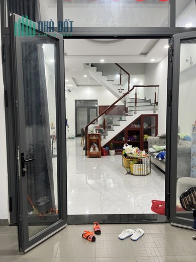 CHÍNH CHỦ CẦN BÁN GẤP NHÀ ĐẸP GIÁ RẺ TẠI PHƯỜNG UYÊN HƯNG, THỊ XÃ TÂN UYÊN