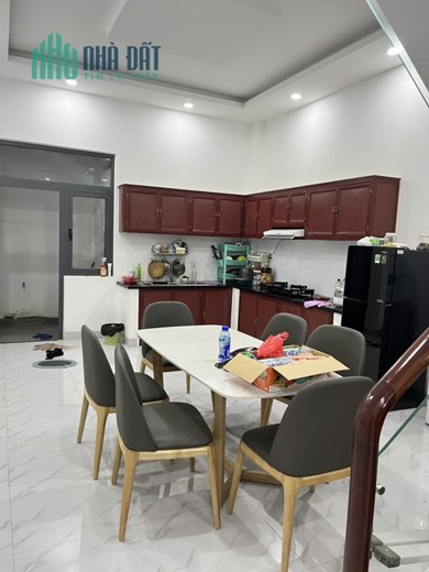 CHÍNH CHỦ CẦN BÁN GẤP NHÀ ĐẸP GIÁ RẺ TẠI PHƯỜNG UYÊN HƯNG, THỊ XÃ TÂN UYÊN
