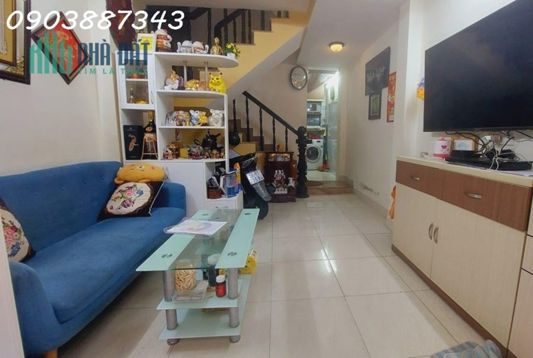 Bán nhà Chính Chủ Nguyễn Văn Trỗi - Quận Phú Nhuận , 30m2,  Chỉ Nhỉnh 3Tỷ .