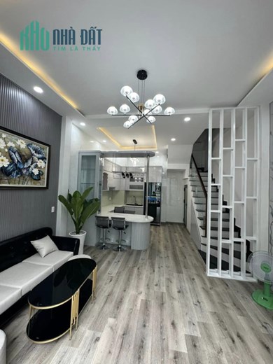 NHÀ Q6 -GẦN CHỢ -TRƯỜNG HỌC -BỆNH VIỆN -SIÊU THỊ.
