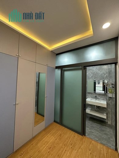 NHÀ Q6 -GẦN CHỢ -TRƯỜNG HỌC -BỆNH VIỆN -SIÊU THỊ.
