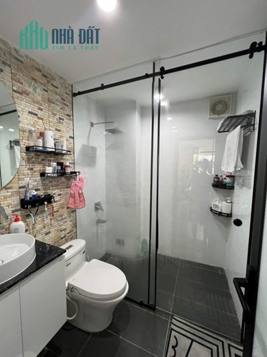 Bán nhà Tôn Đức Thắng Ở Luôn 27m*5T 3PN 60m ra phố gửi Ô Tô sát nhà  ngõ 3 gác tránh cực hiếm giá