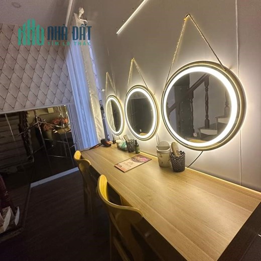 CẦN SANG TIỆM GẤP vị trí đẹp, ngay trung tâm đường vườn lài quận Tân Phú
