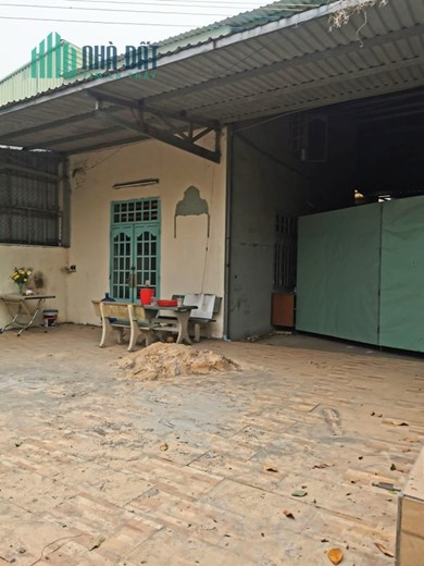 Nhà Mặt Tiền Đường Thích Hợp Làm Kho Xưởng Xã Tân Hiệp Hóc Môn