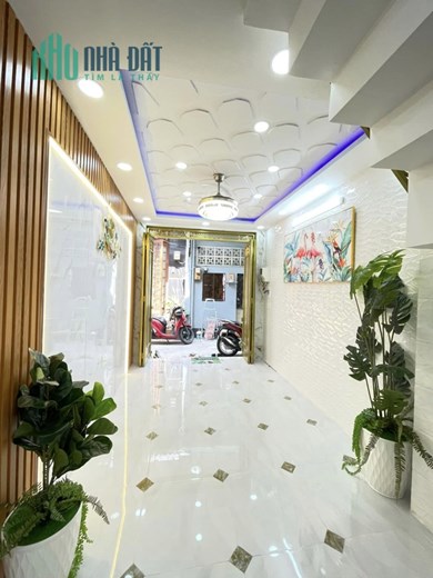 QUẬN 6 - BÀ HOM - HXH -NHÀ MỚI Ở NGAY