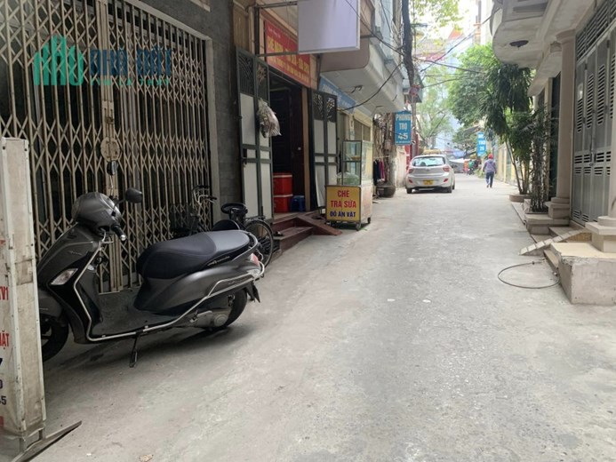 Nhà đẹp! Nguyễn Chí Thanh 43m2 x 3Tầng,Ôtô 20m,kinh doanh giá 5.5 tỷ 0969693855