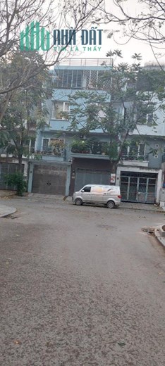 CHO THUÊ MẶT BẰNG LÀM VĂN PHÒNG tại số 2-BT3 KĐT VĂN PHÚ.