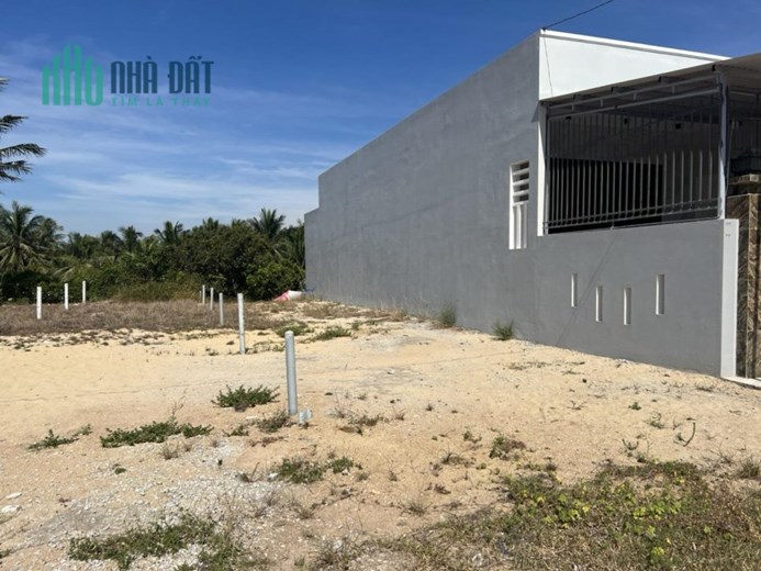 ĐẤT ĐẸP - GIÁ TỐT -  Cần Bán Lô Đất Tại đường Hà Huy Tập khu phố Cửu Lợi Đông,  Hoài Nhơn Bình Định