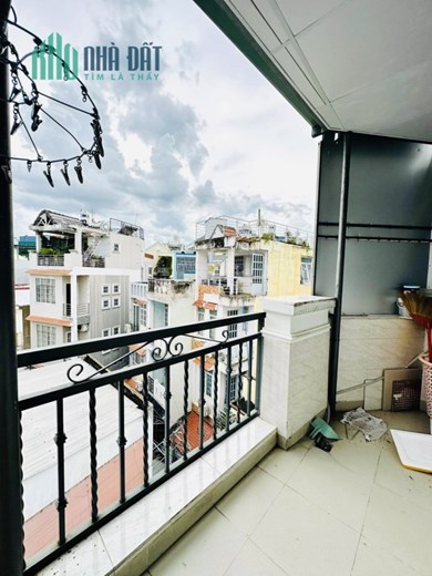 Bán nhà chính chủ Phan Xích long - 4 tầng btct - giá 4.8 ty - 3 wc - 3 pn - gấp bán