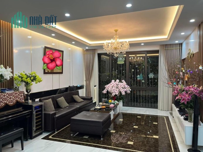 BÁN NHÀ PHÂN LÔ - KHU QUÂN ĐỘI TƯ ĐÌNH ( LONG BIÊN) - DÂN TRÍ CAO - Ở SƯỚNG